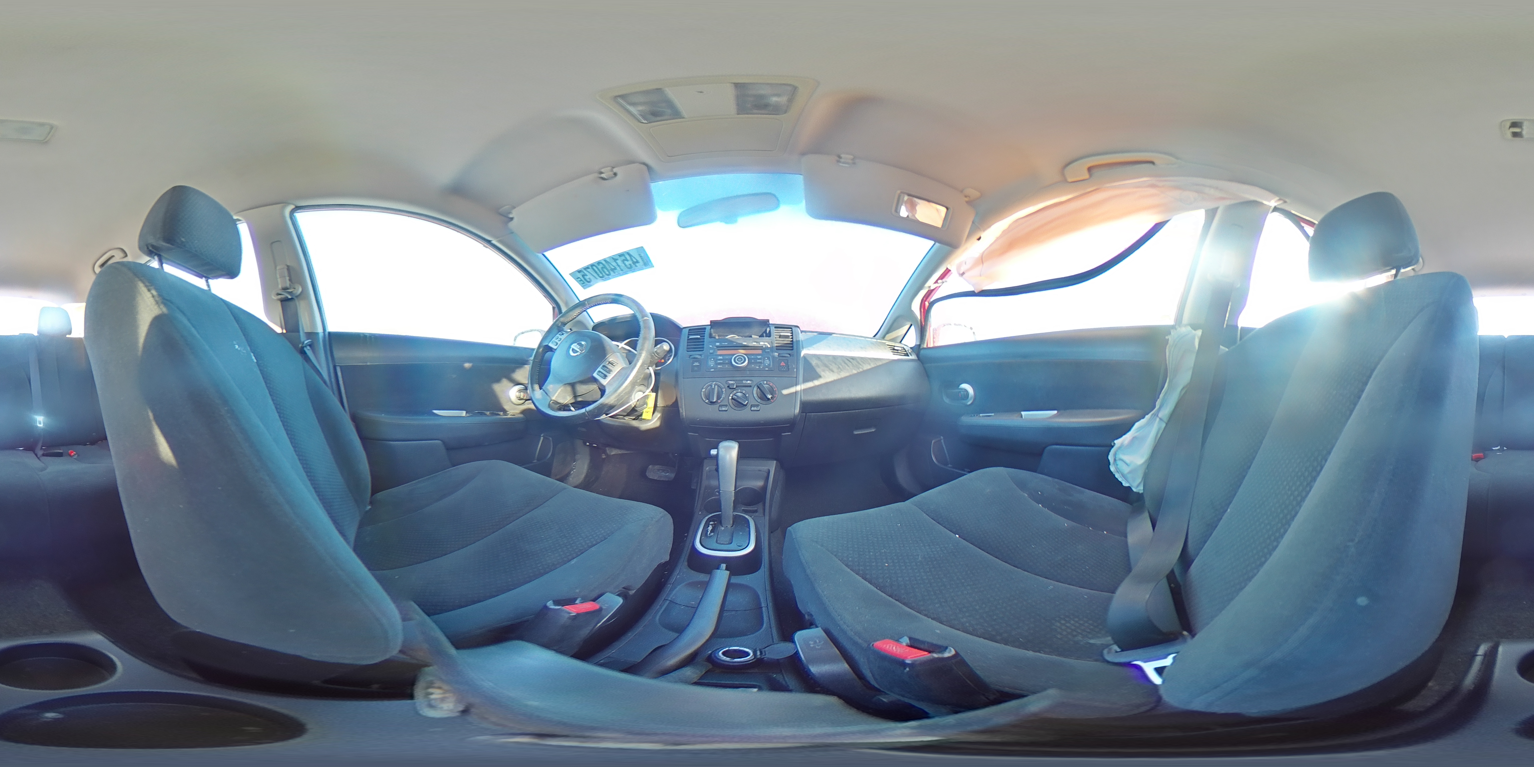 2012 Nissan Versa - Image 13