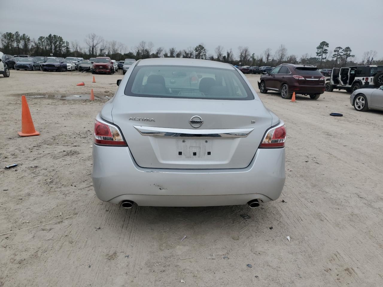 2015 Nissan Altima - Image 6