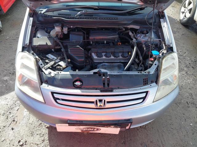 2002 HONDA STREAM SE