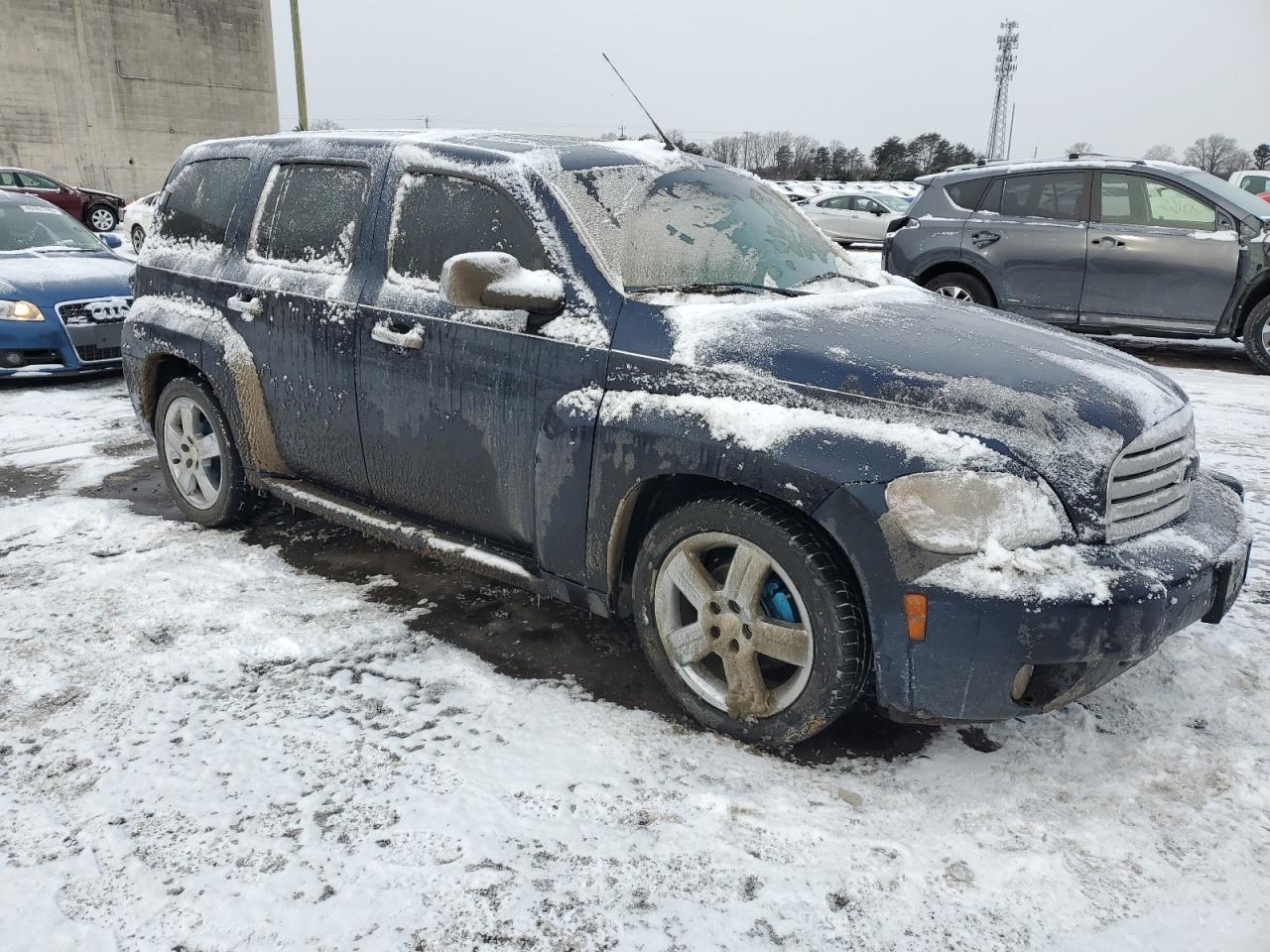 2010 Chevrolet HHR - Image 4