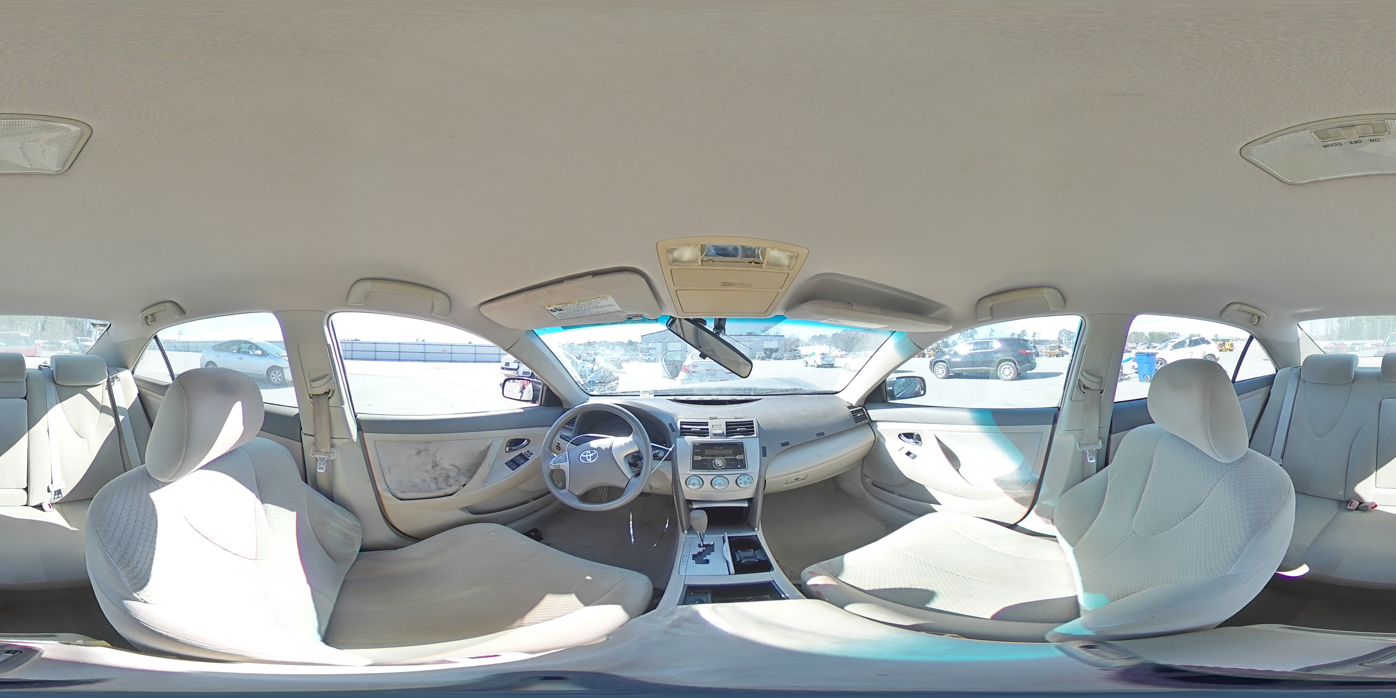 2009 Toyota Camry - Image 13