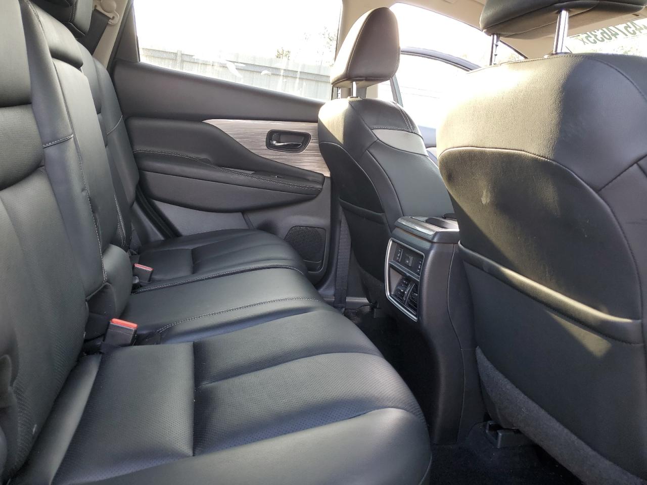 2018 Nissan Murano - Image 11