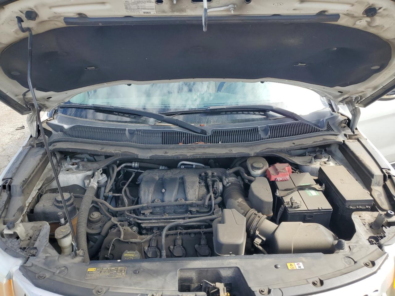 2011 Ford Explorer - Image 12