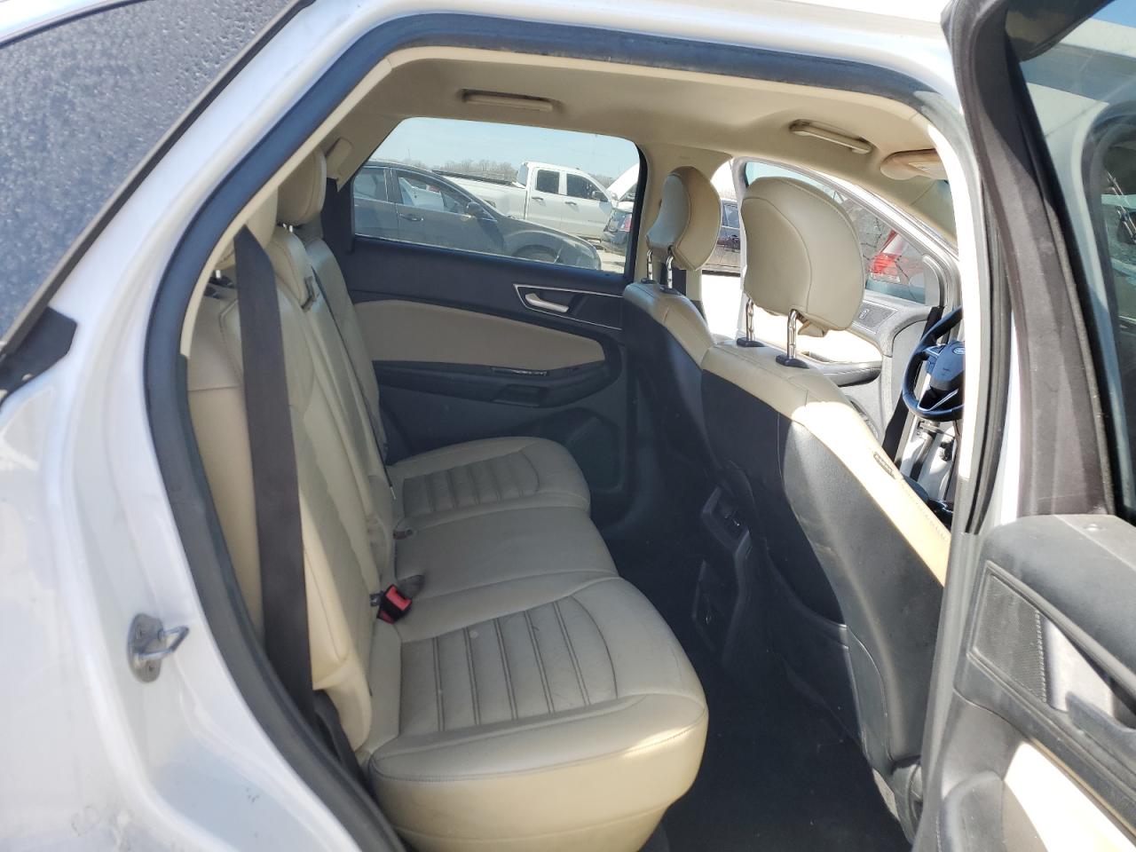 2015 Ford Edge - Image 11