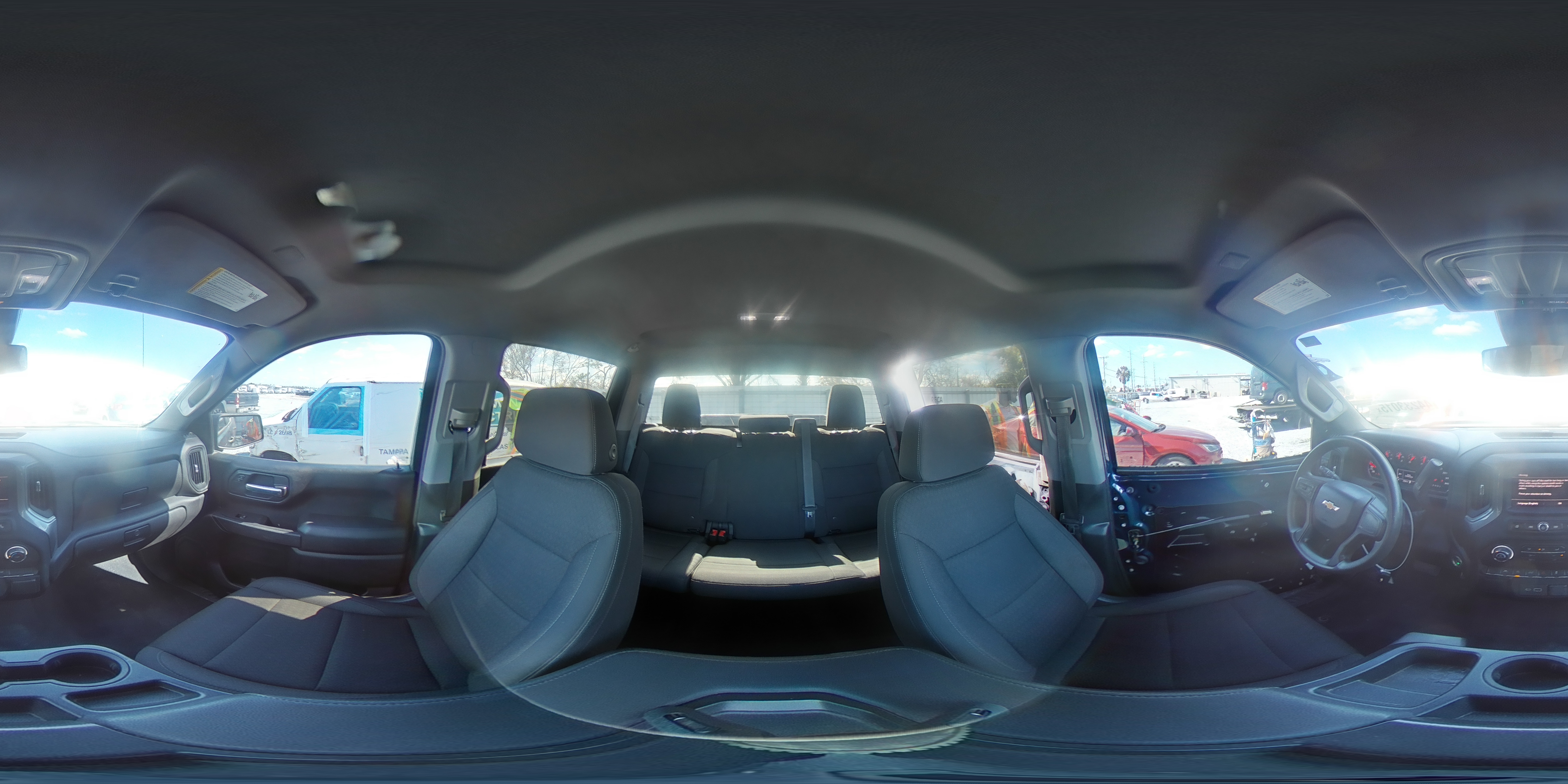 2022 Chevrolet Silverado - Image 13
