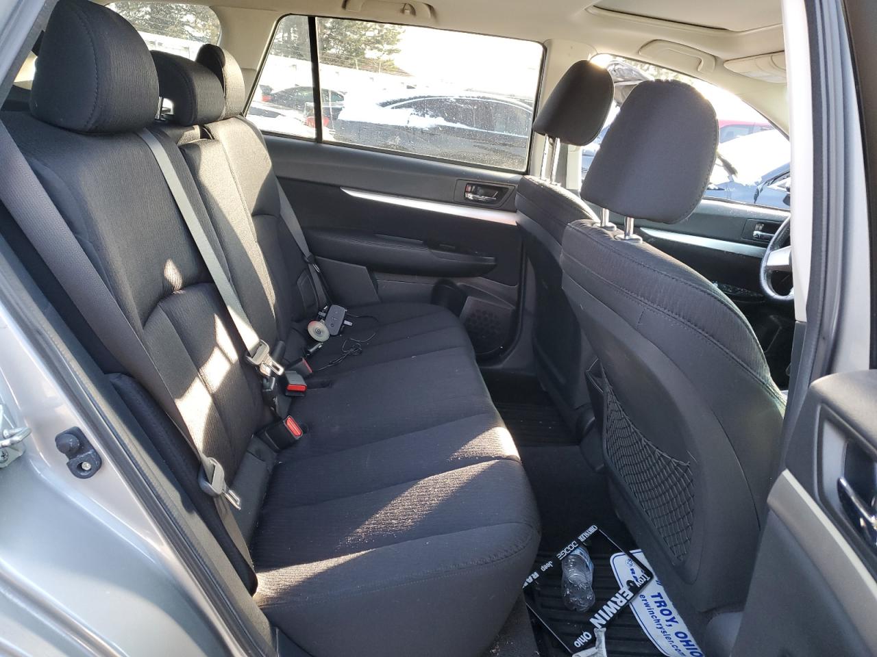 2011 Subaru Outback - Image 11