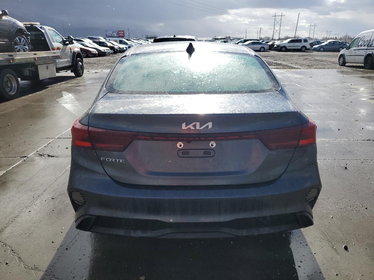 2022 Kia Forte - Image 6