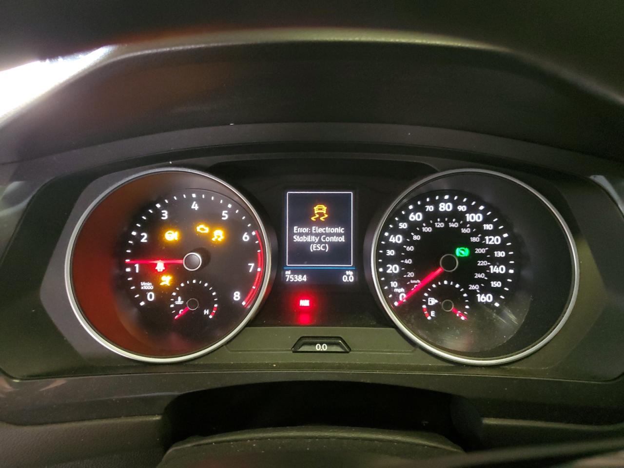 2021 Volkswagen Tiguan - Image 9