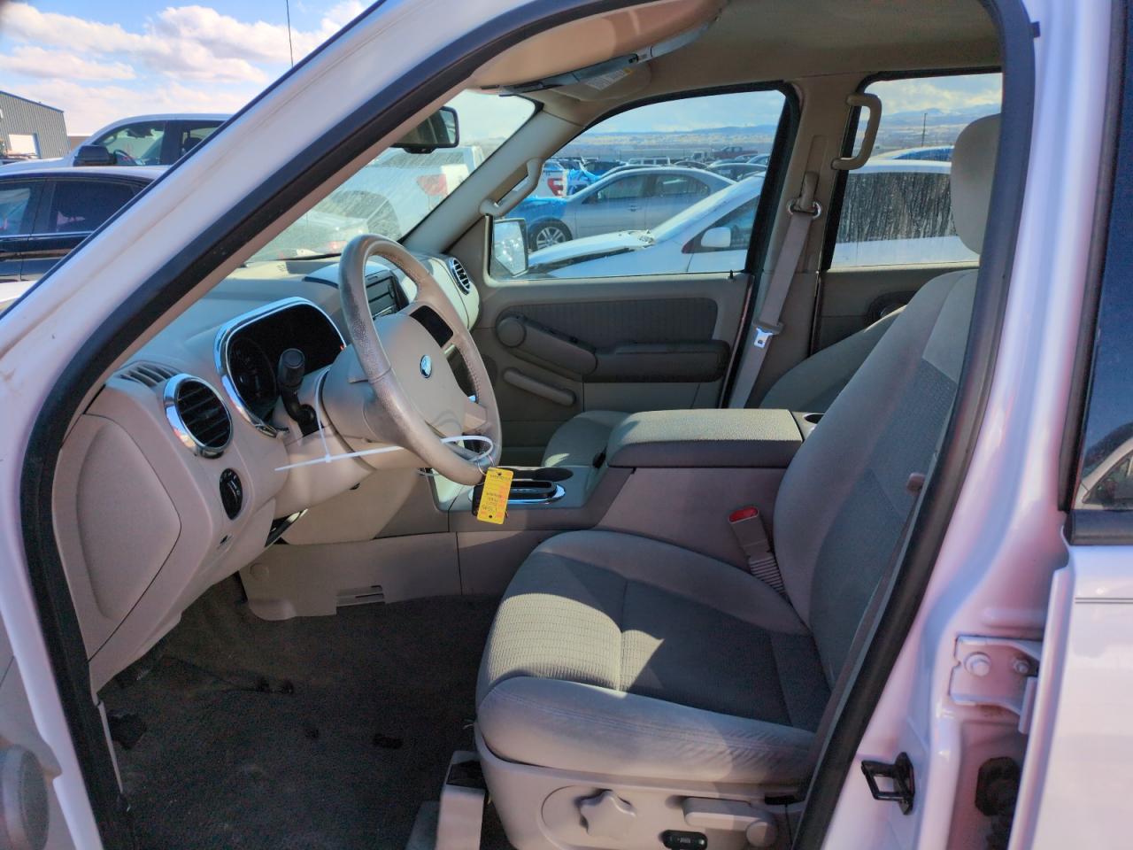 2007 Ford Explorer - Image 7