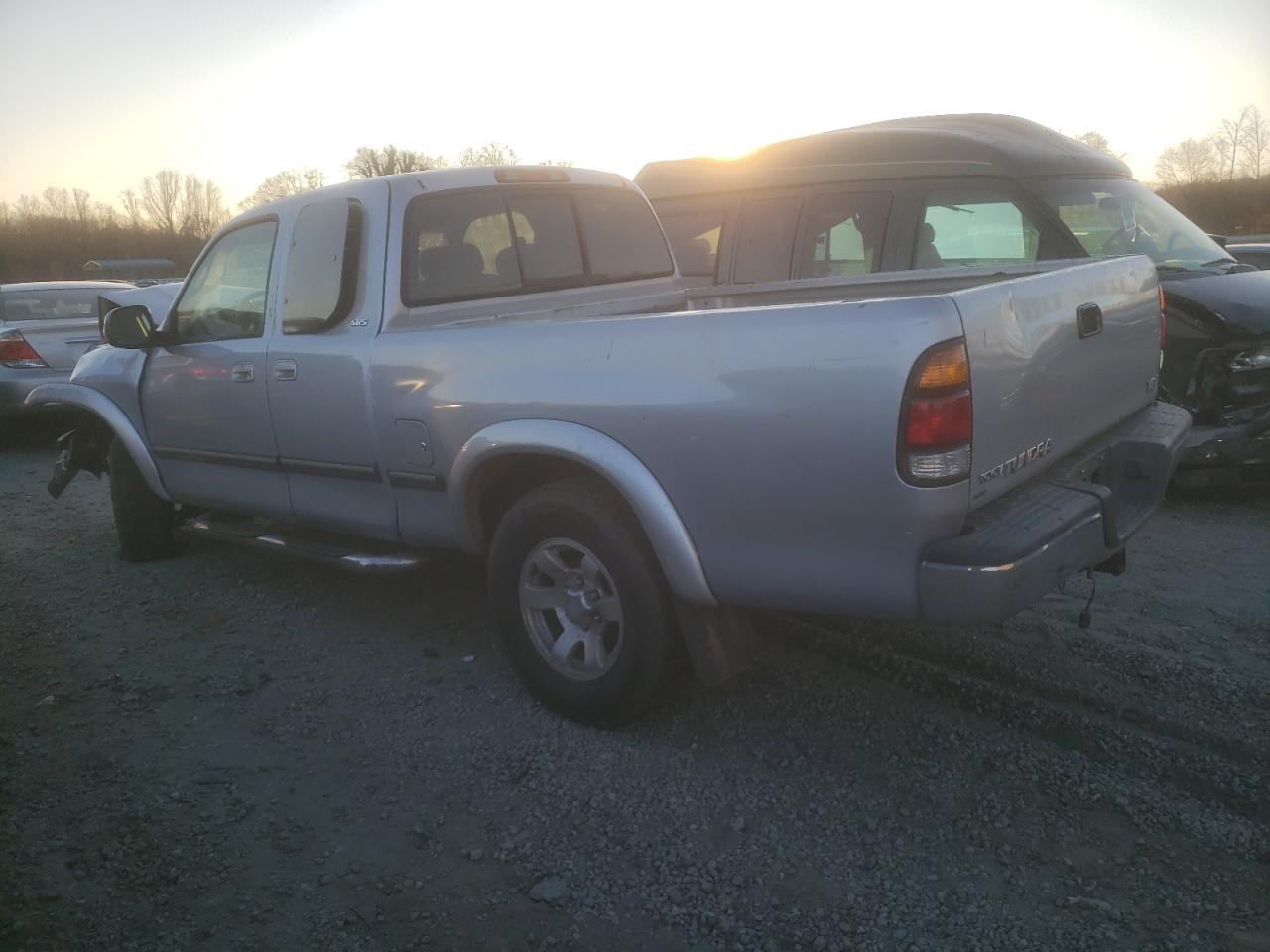 2000 Toyota Tundra - Image 2