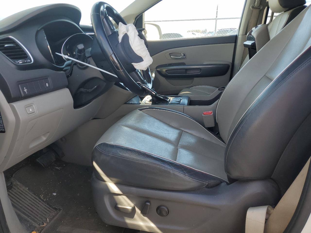 2017 Kia Sedona - Image 7