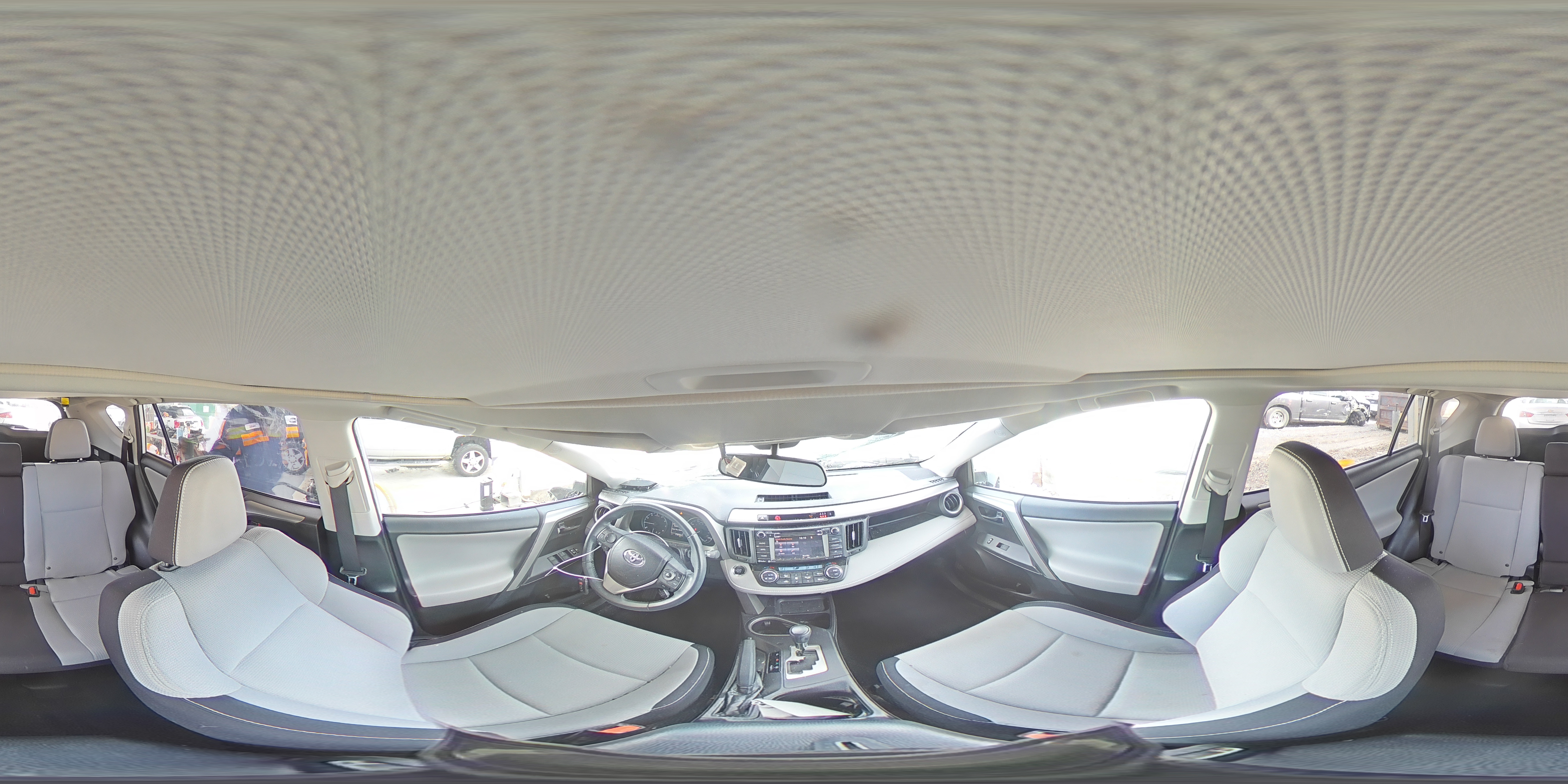 2017 Toyota RAV 4 - Image 12