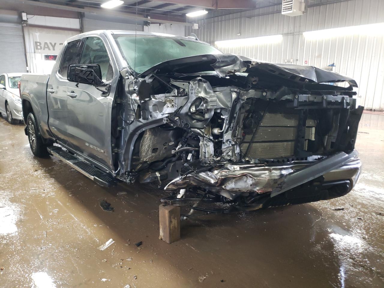 2020 GMC Sierra - Image 4