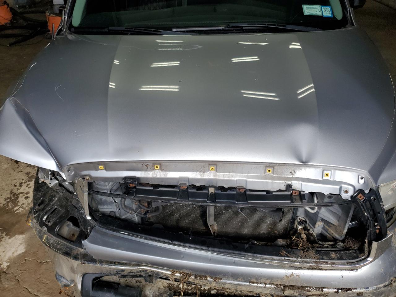 2011 Toyota Tundra - Image 12