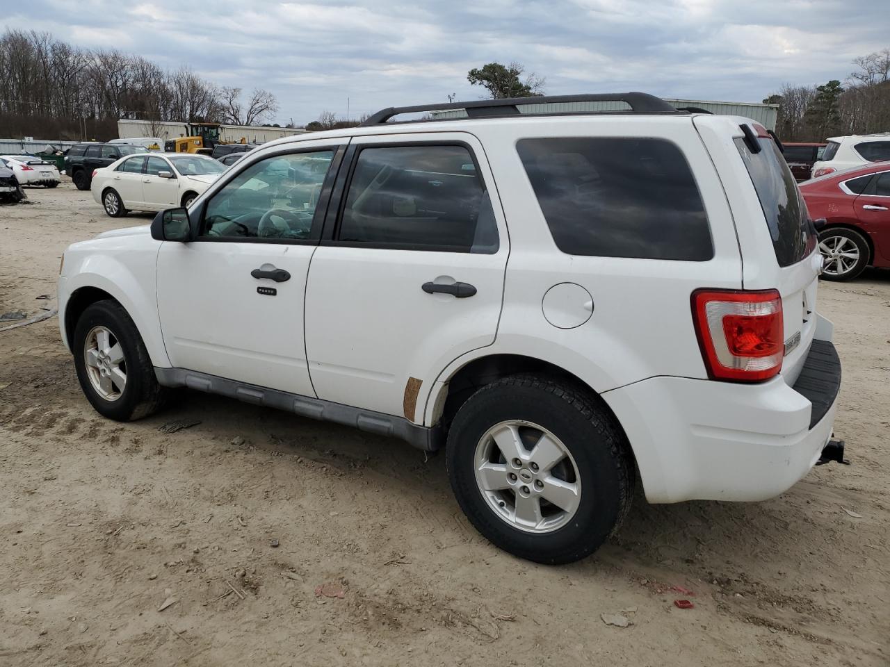 2010 Ford Escape - Image 2