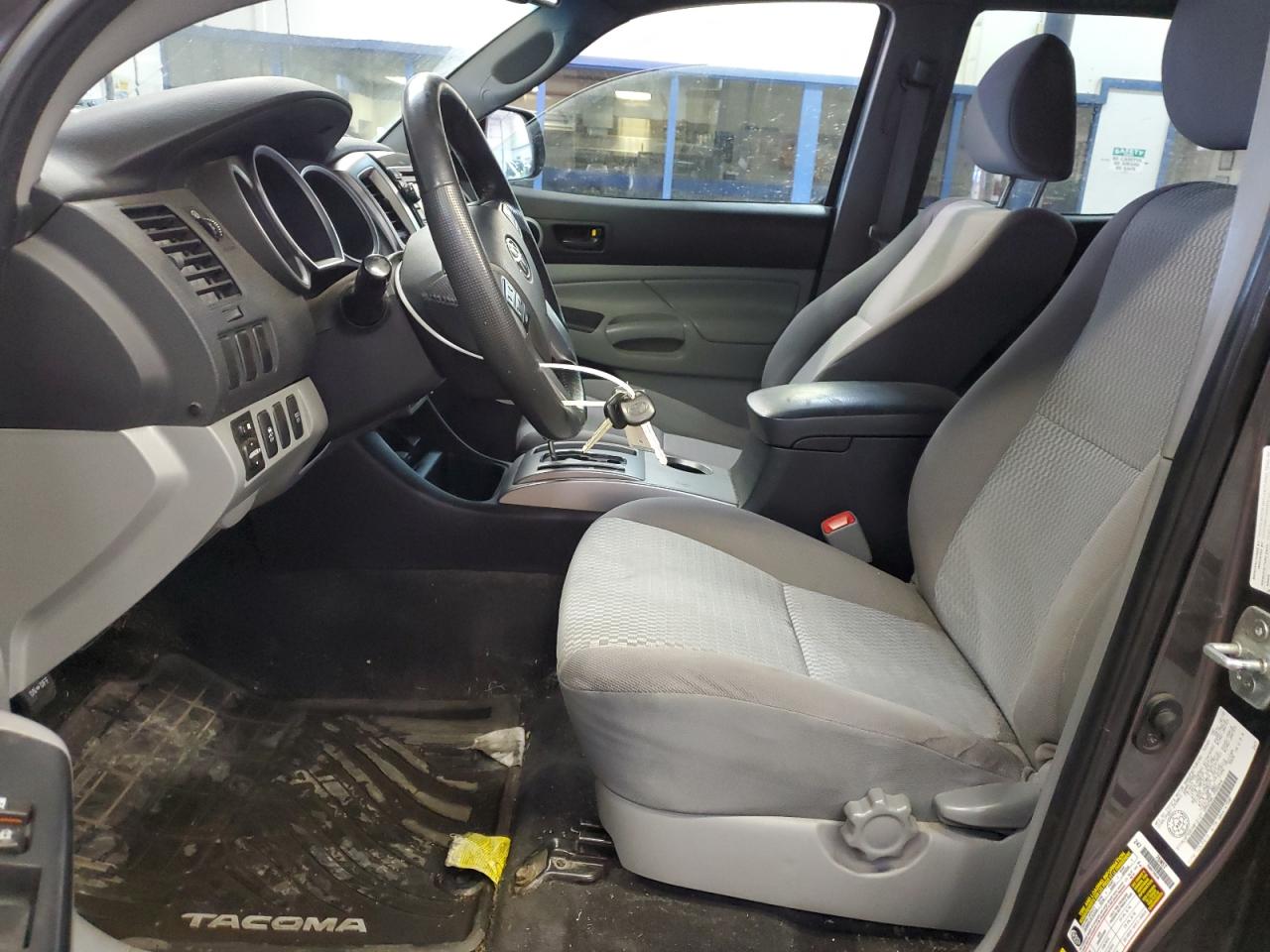 2013 Toyota Tacoma - Image 7