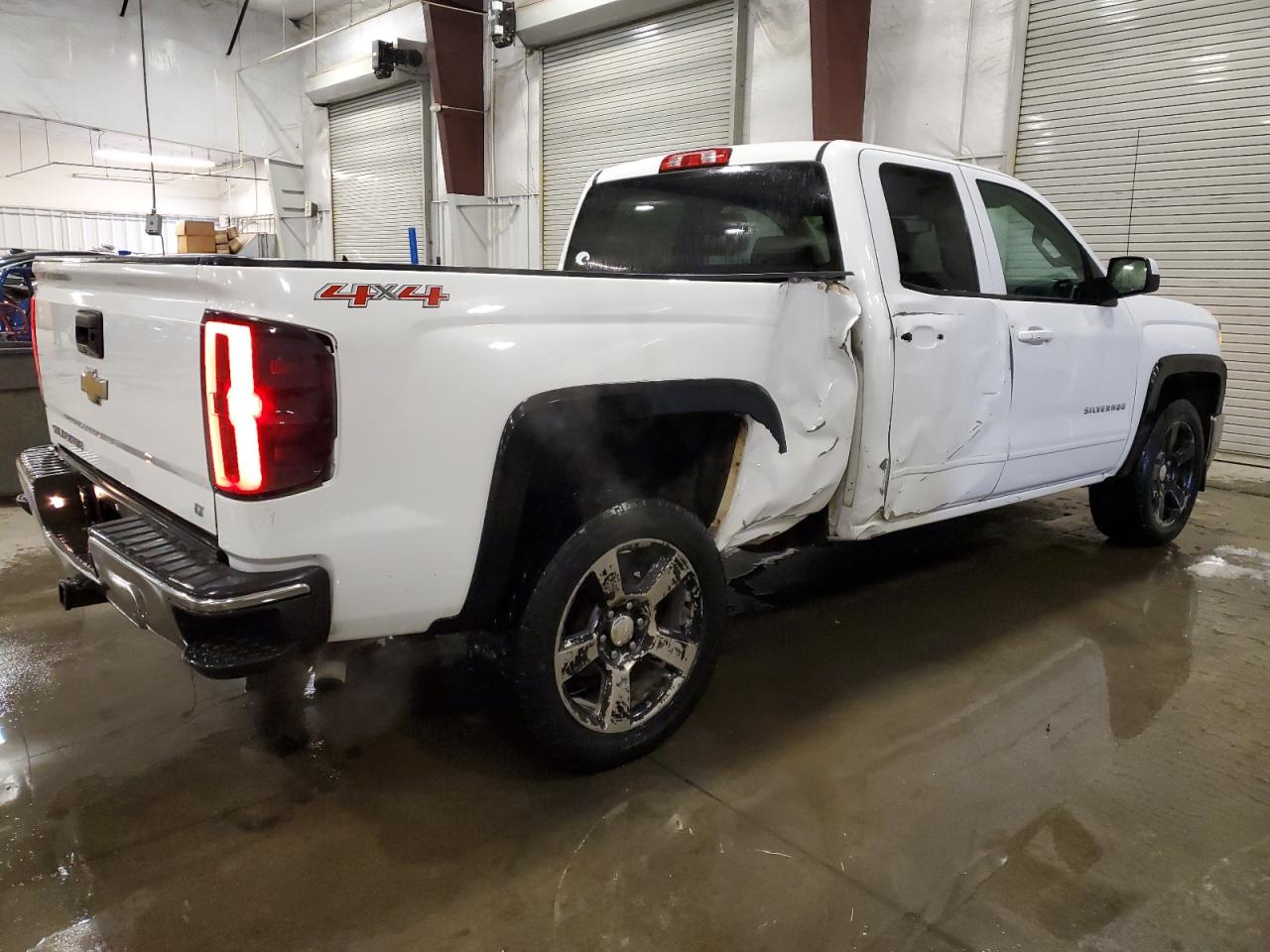 2015 Chevrolet Silverado - Image 3