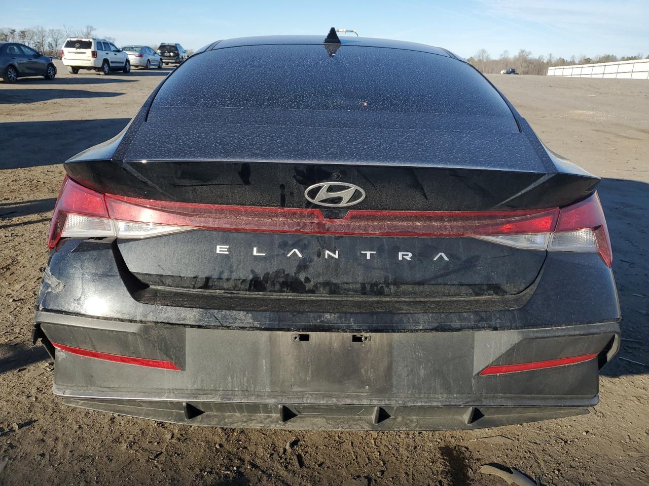 2024 Hyundai Elantra - Image 6