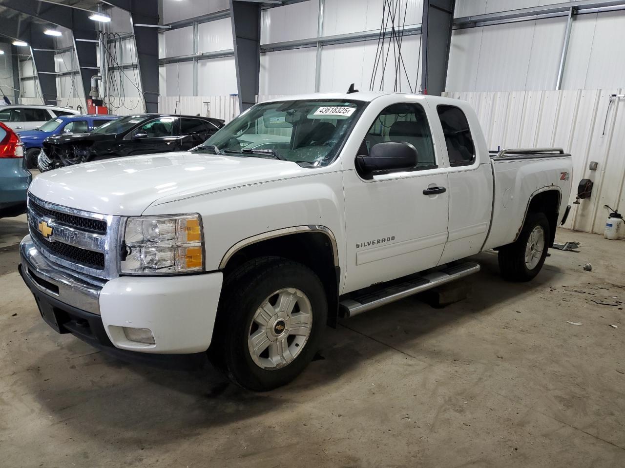 2011 Chevrolet Silverado - Image 1