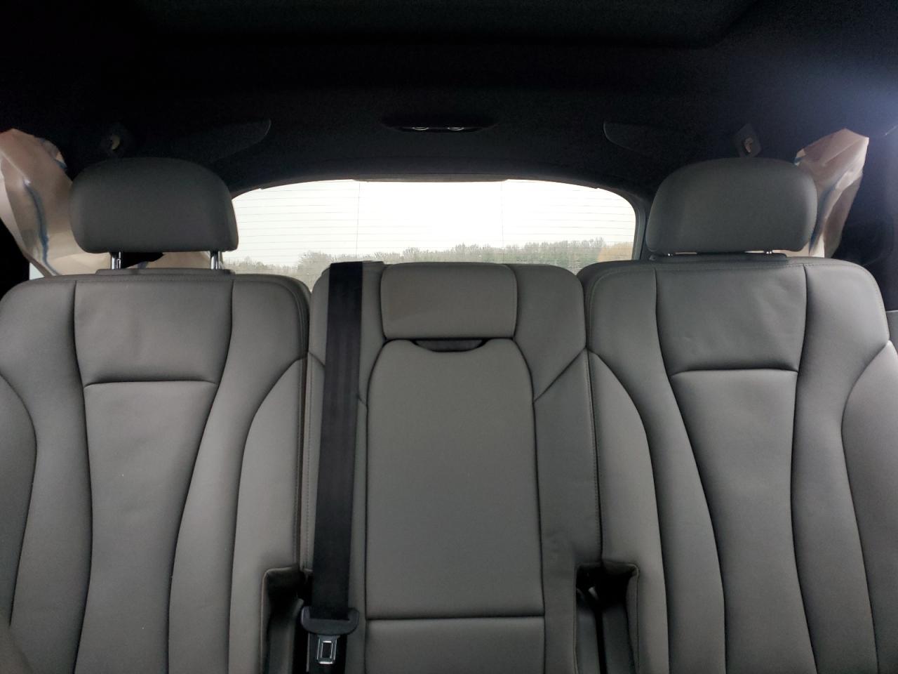 2020 Audi Q7 - Image 10