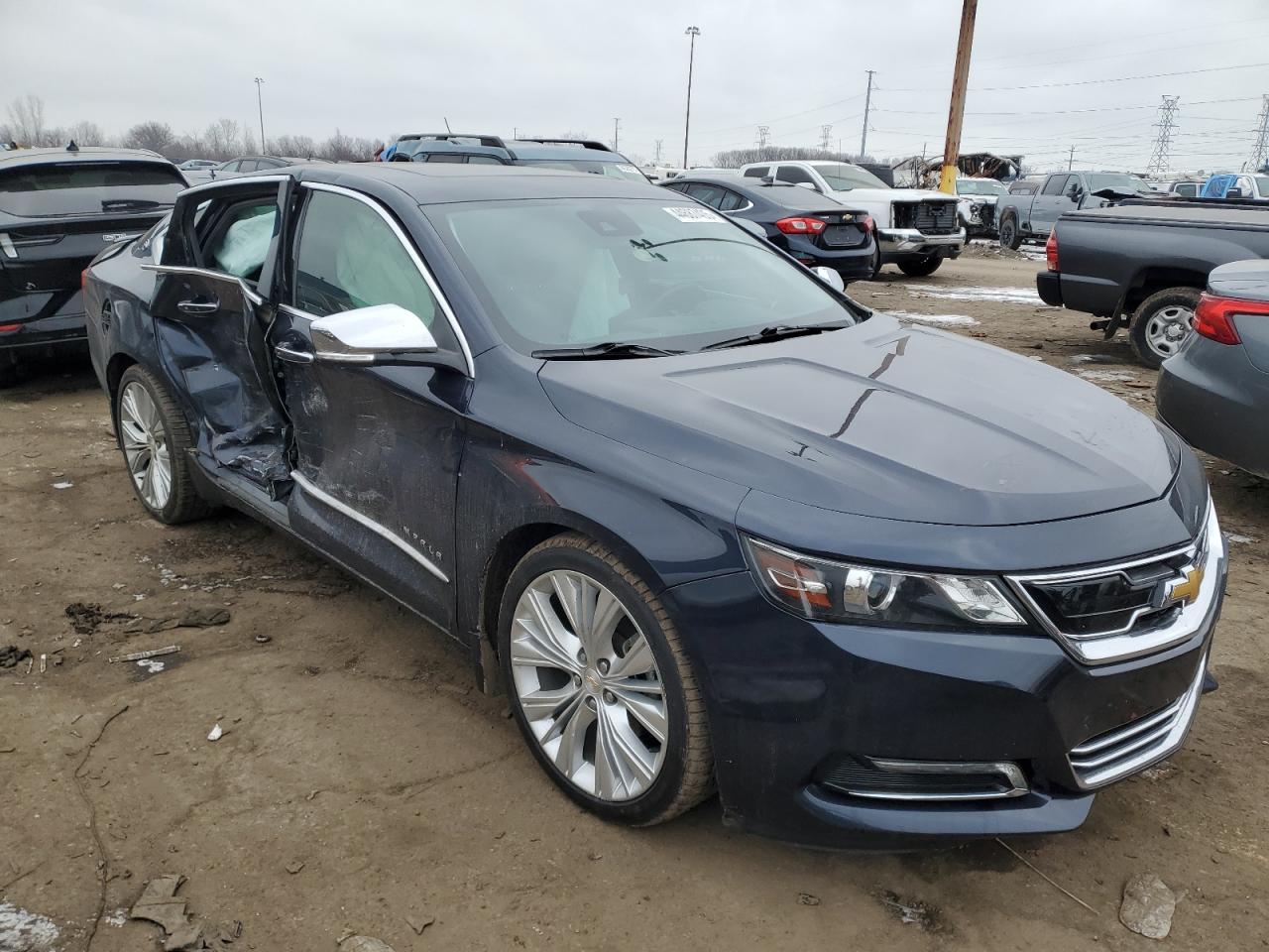 2017 Chevrolet Impala - Image 4