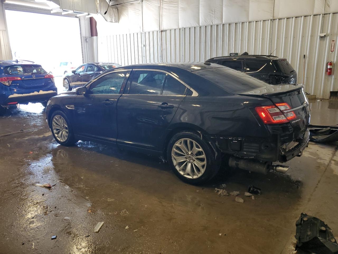 2014 Ford Taurus - Image 2