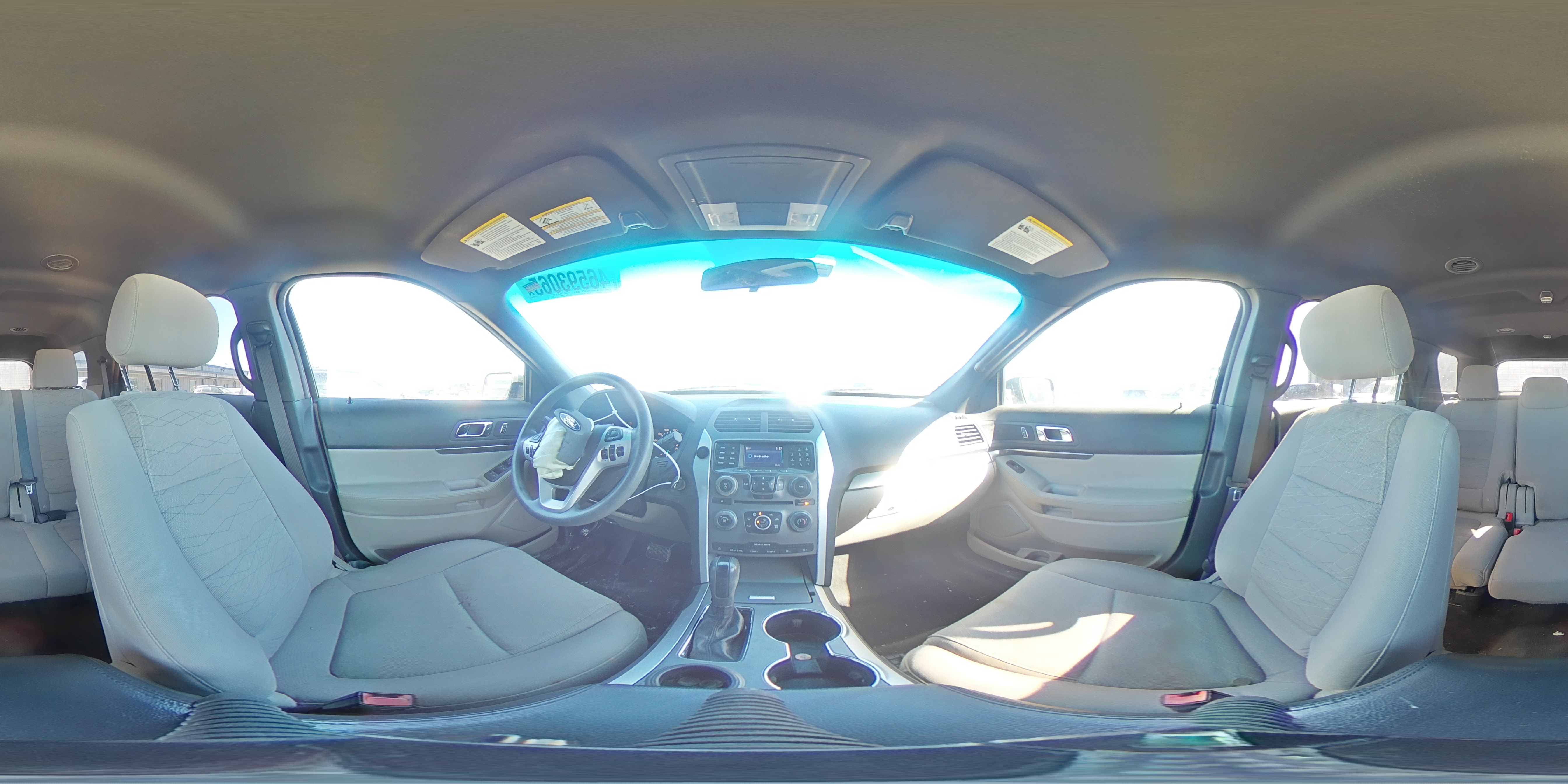 2015 Ford Explorer - Image 14