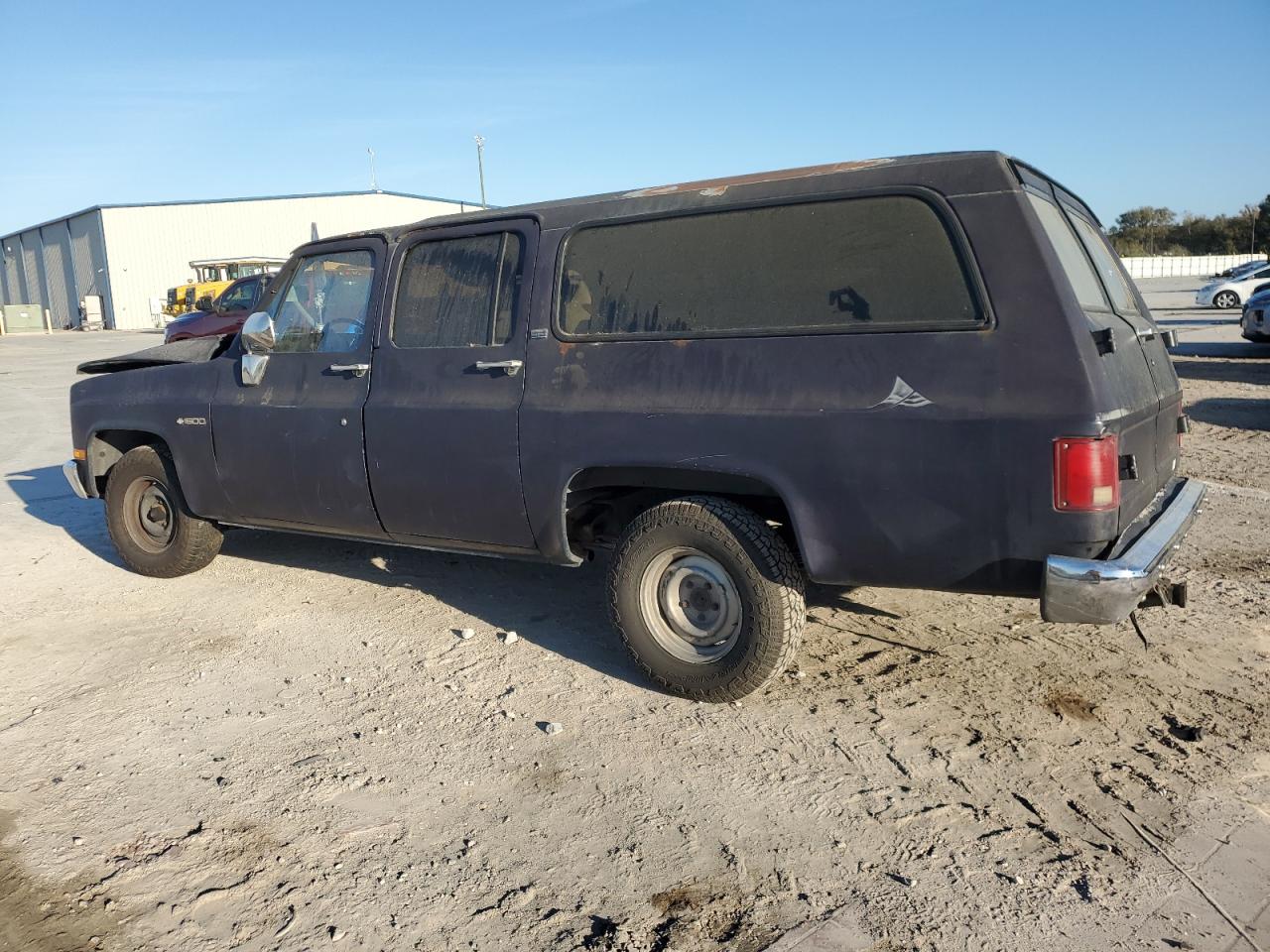1991 Chevrolet Suburban - Image 2