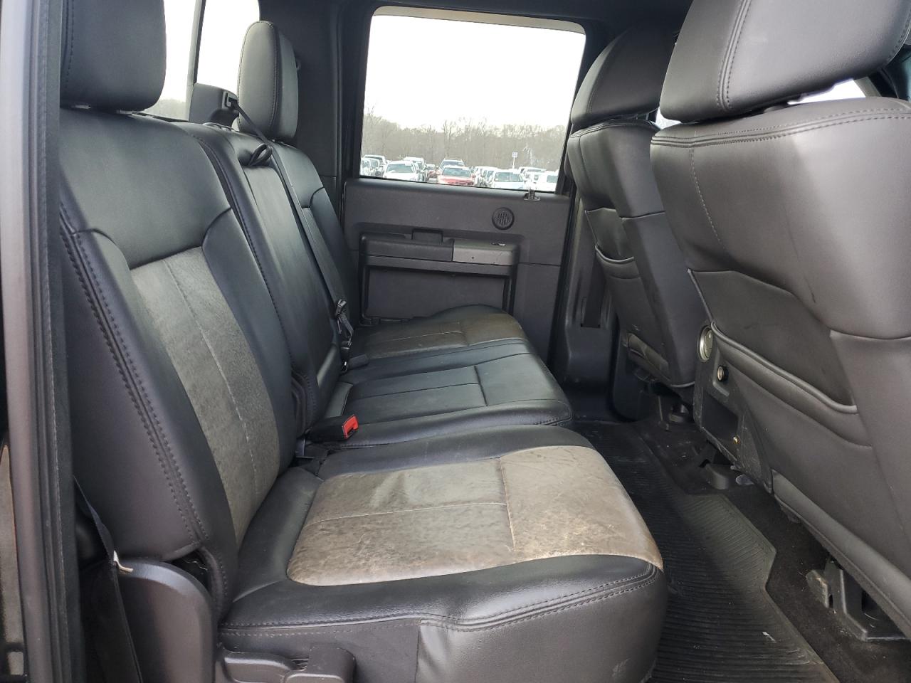 2011 Ford F250 - Image 10