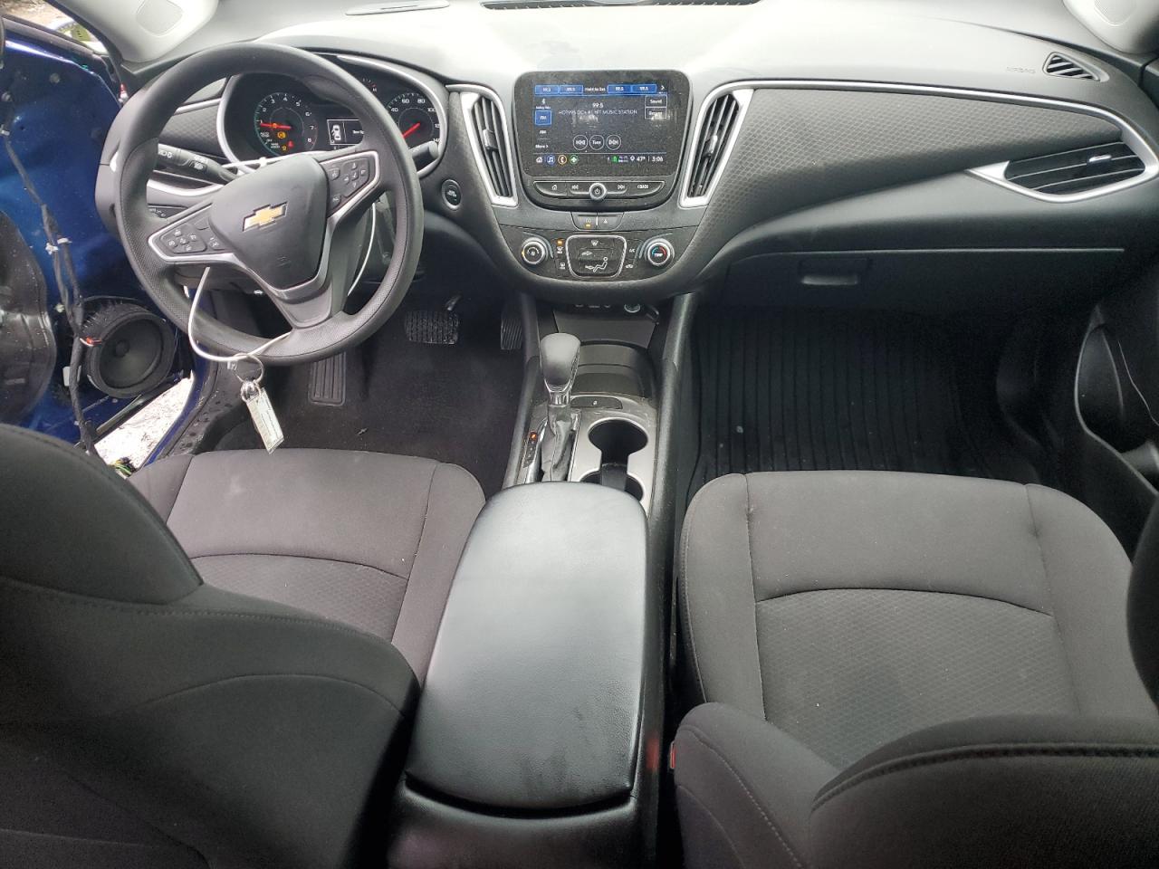 2023 Chevrolet Malibu - Image 8