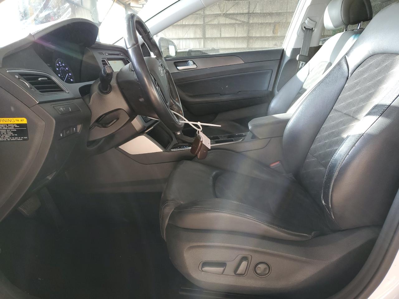 2015 Hyundai Sonata - Image 7