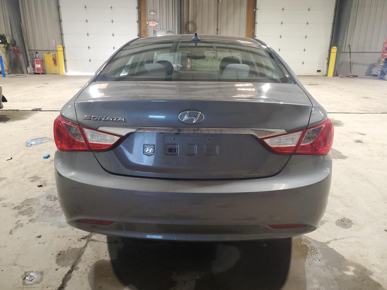 2013 Hyundai Sonata - Image 6