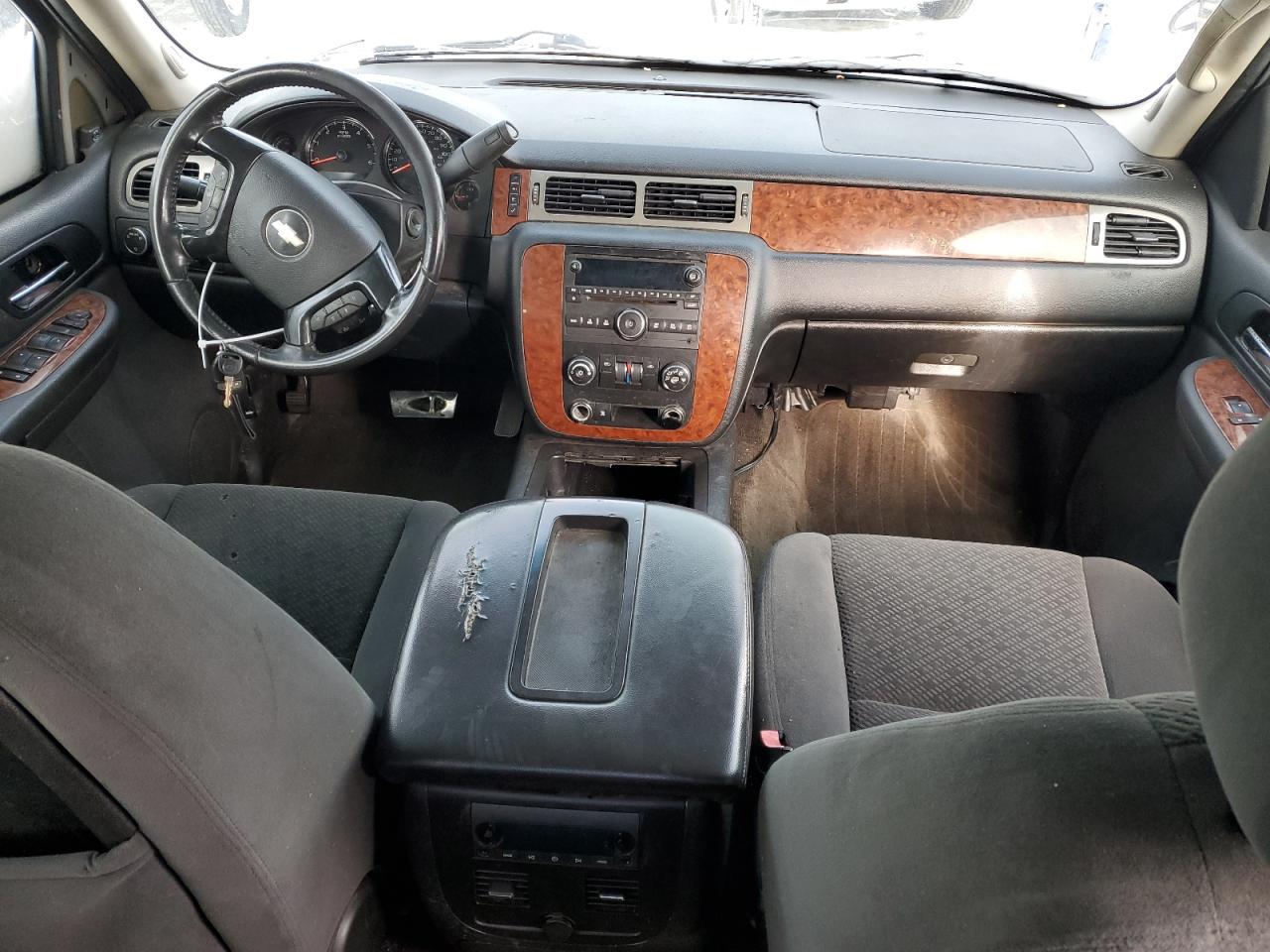 2008 Chevrolet Avalanche - Image 8