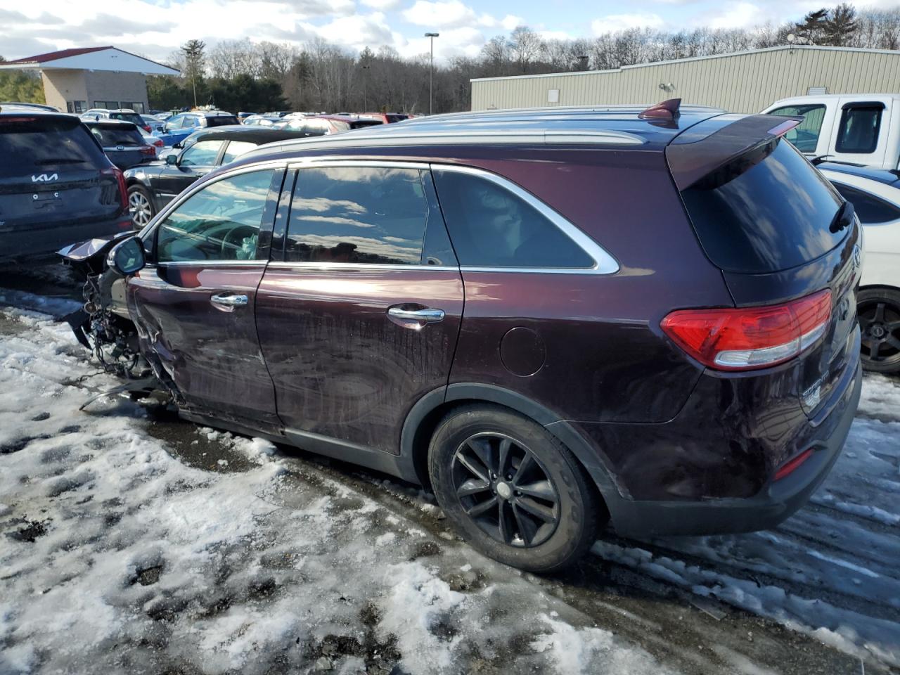 2016 Kia Sorento - Image 2