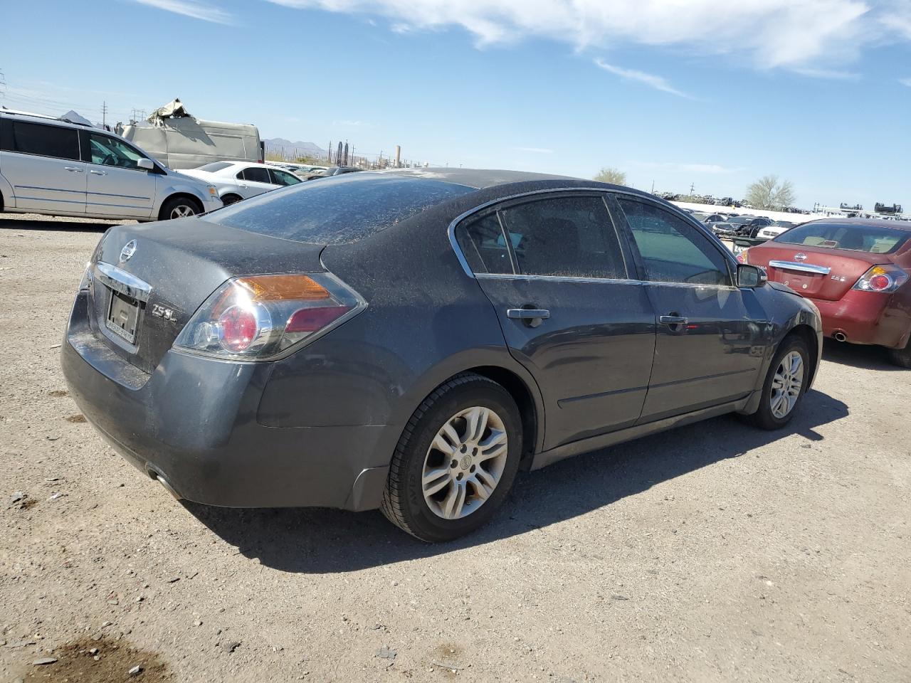2012 Nissan Altima - Image 3