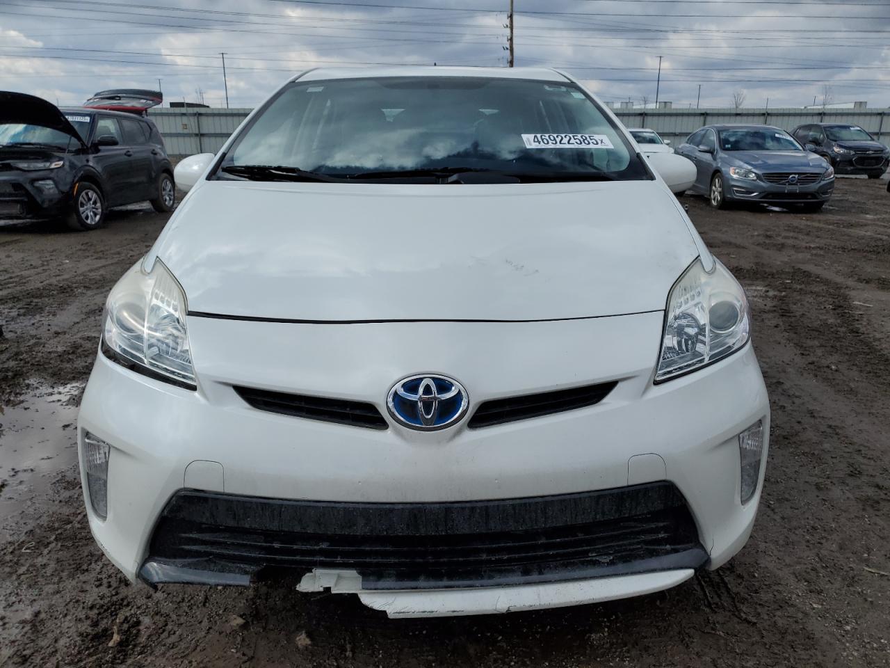 2015 Toyota Prius - Image 5