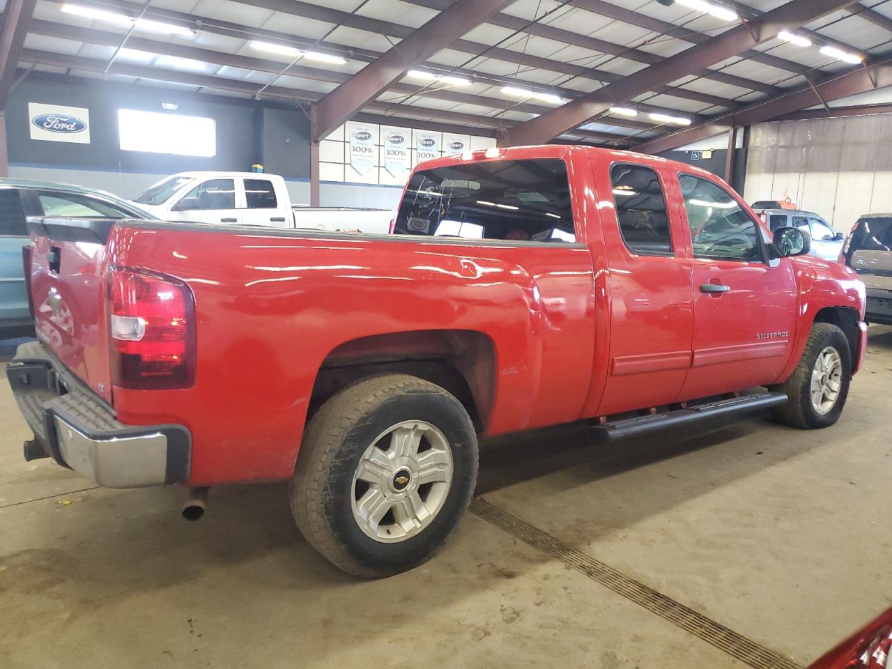 2011 Chevrolet Silverado - Image 3