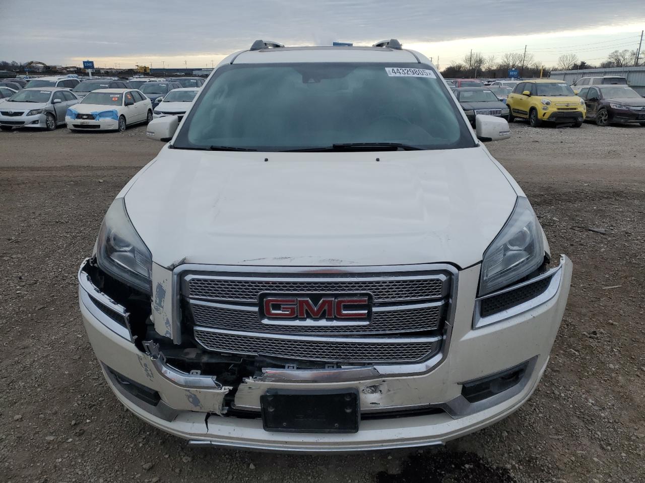 2014 GMC Acadia - Image 5