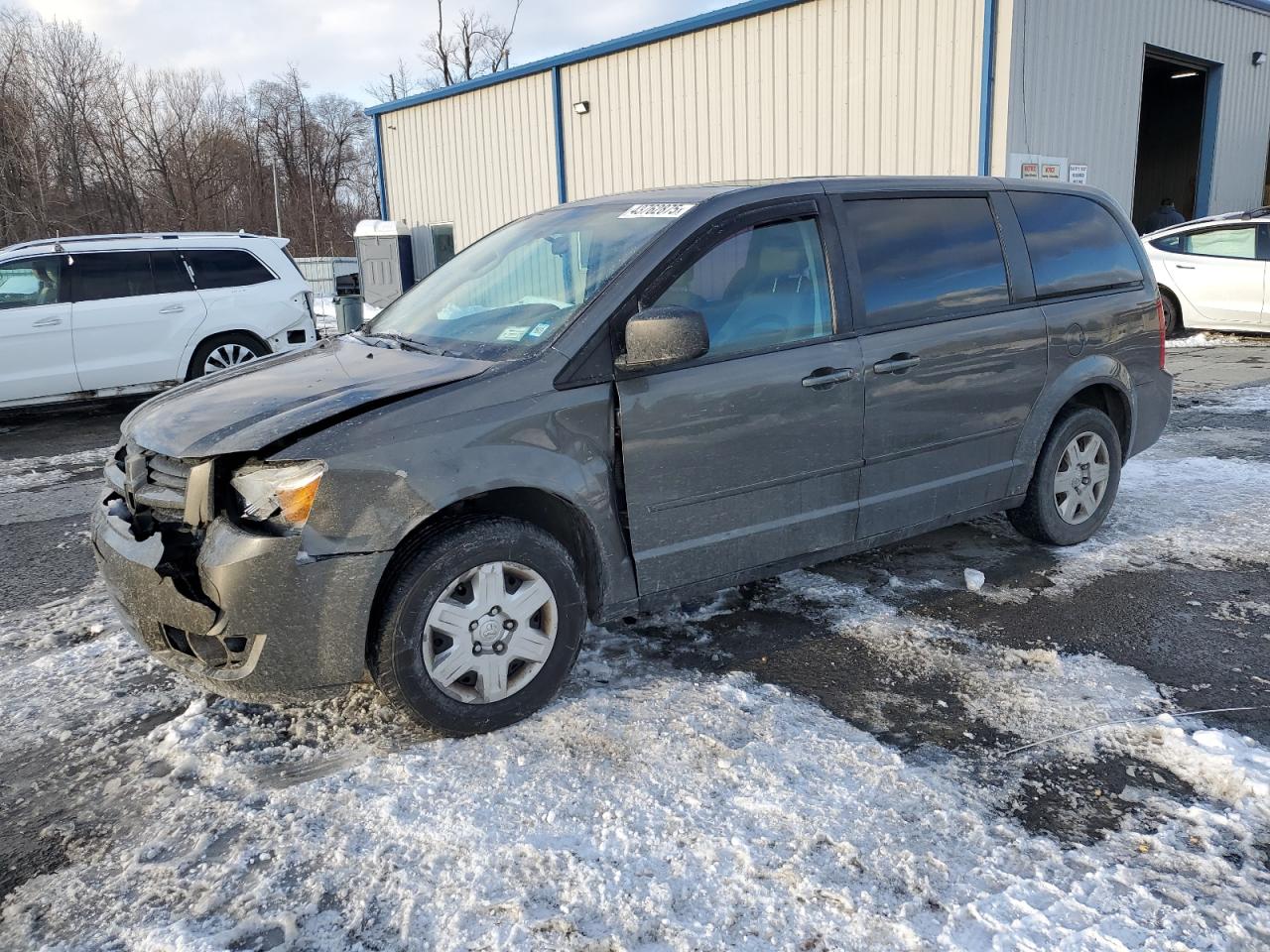 2010 Dodge Caravan - Image 1