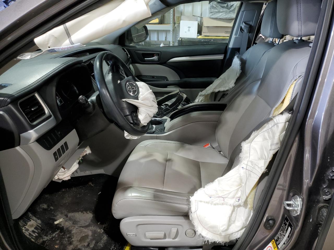 2015 Toyota Highlander - Image 7