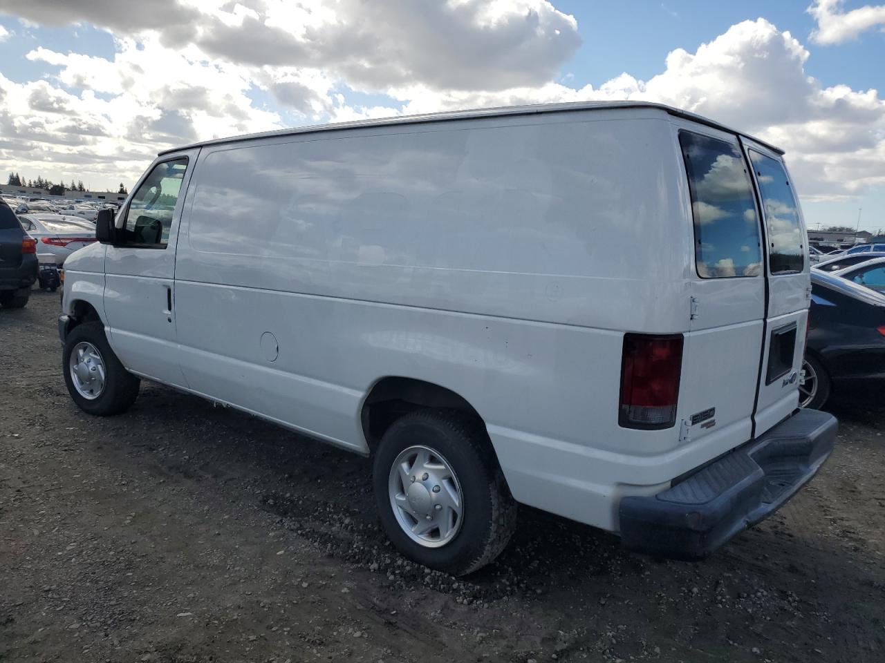 2012 Ford Econoline - Image 2