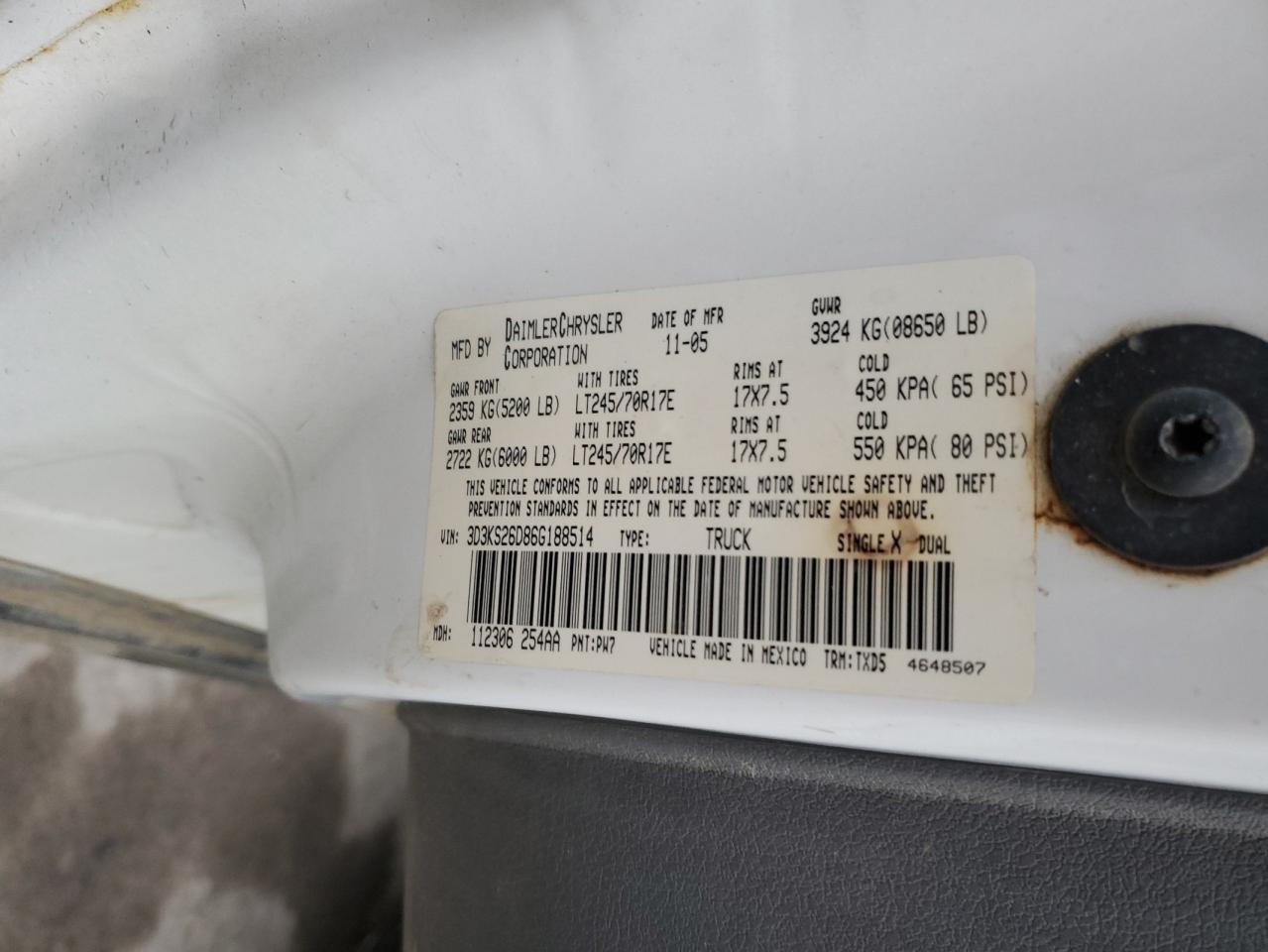 2006 Dodge RAM - Image 12