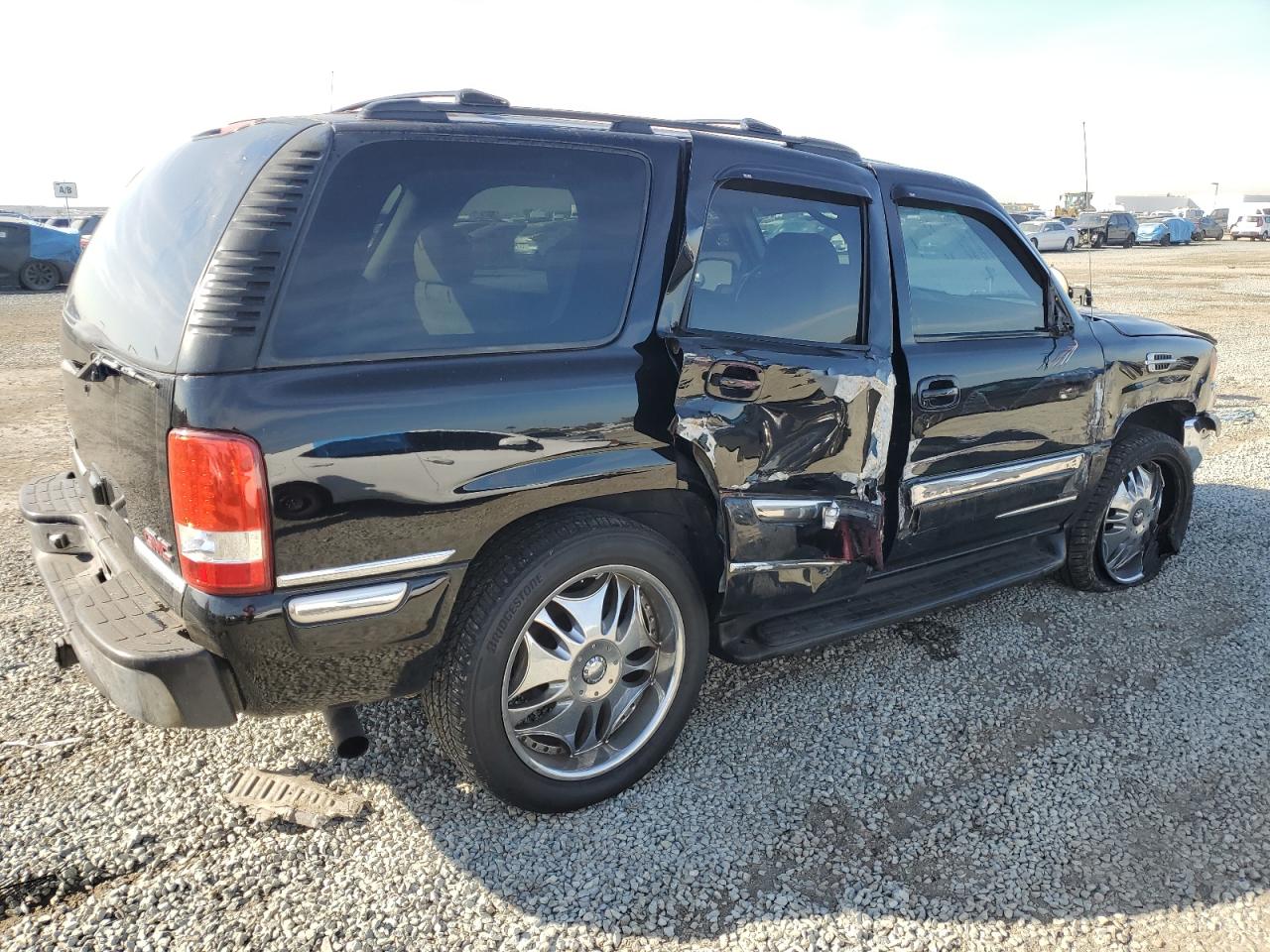2001 GMC Yukon - Image 3