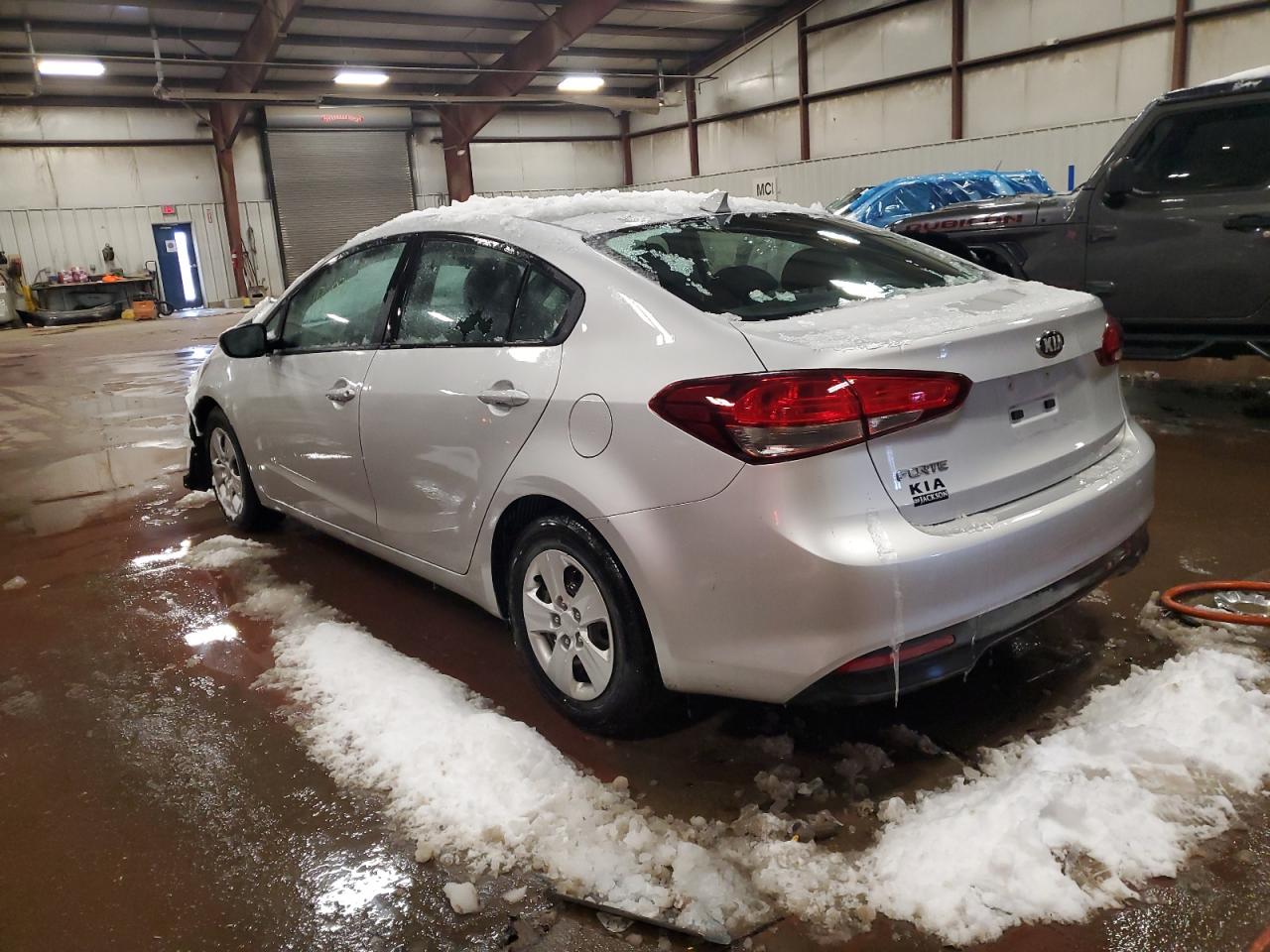 2017 Kia Forte - Image 2