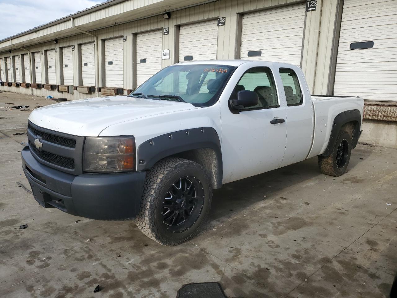 2009 Chevrolet Silverado - Image 1