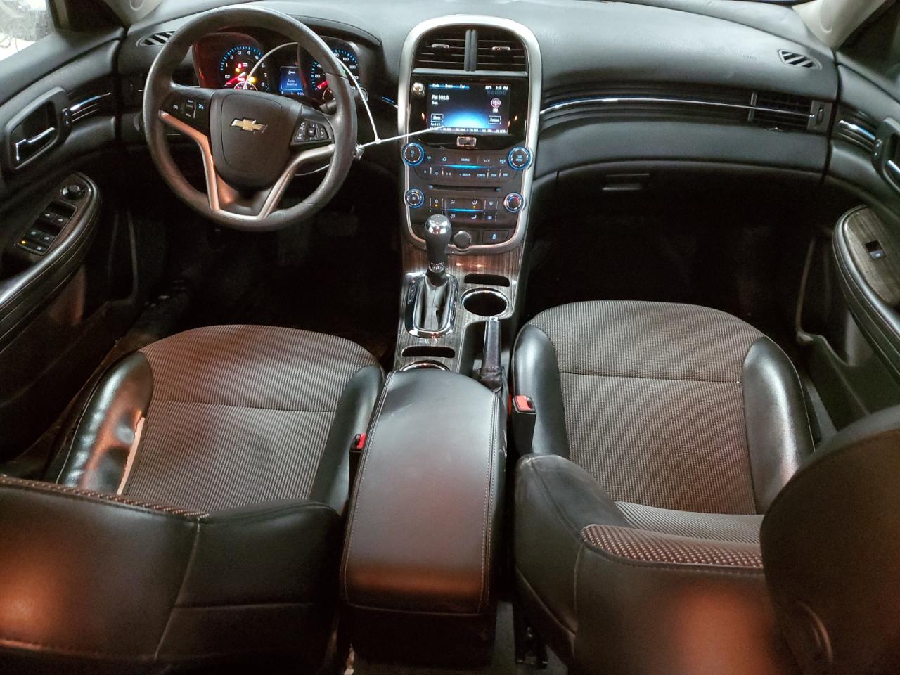 2015 Chevrolet Malibu - Image 8