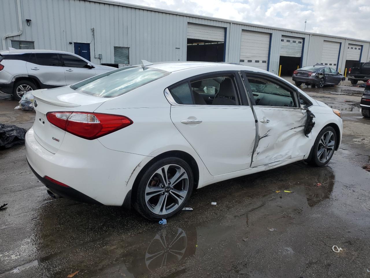 2016 Kia Forte - Image 3