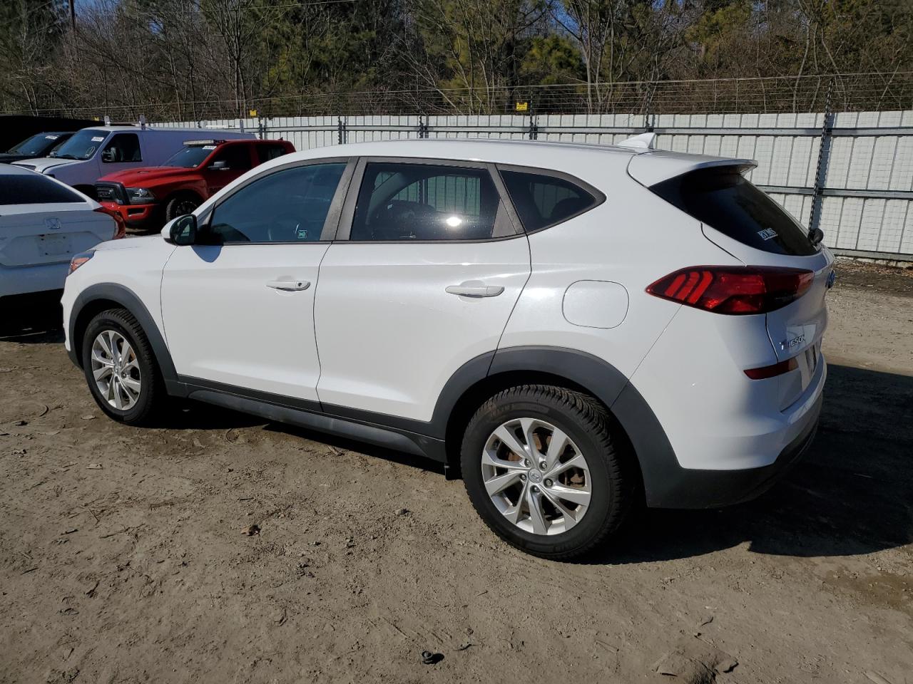 2019 Hyundai Tucson - Image 2