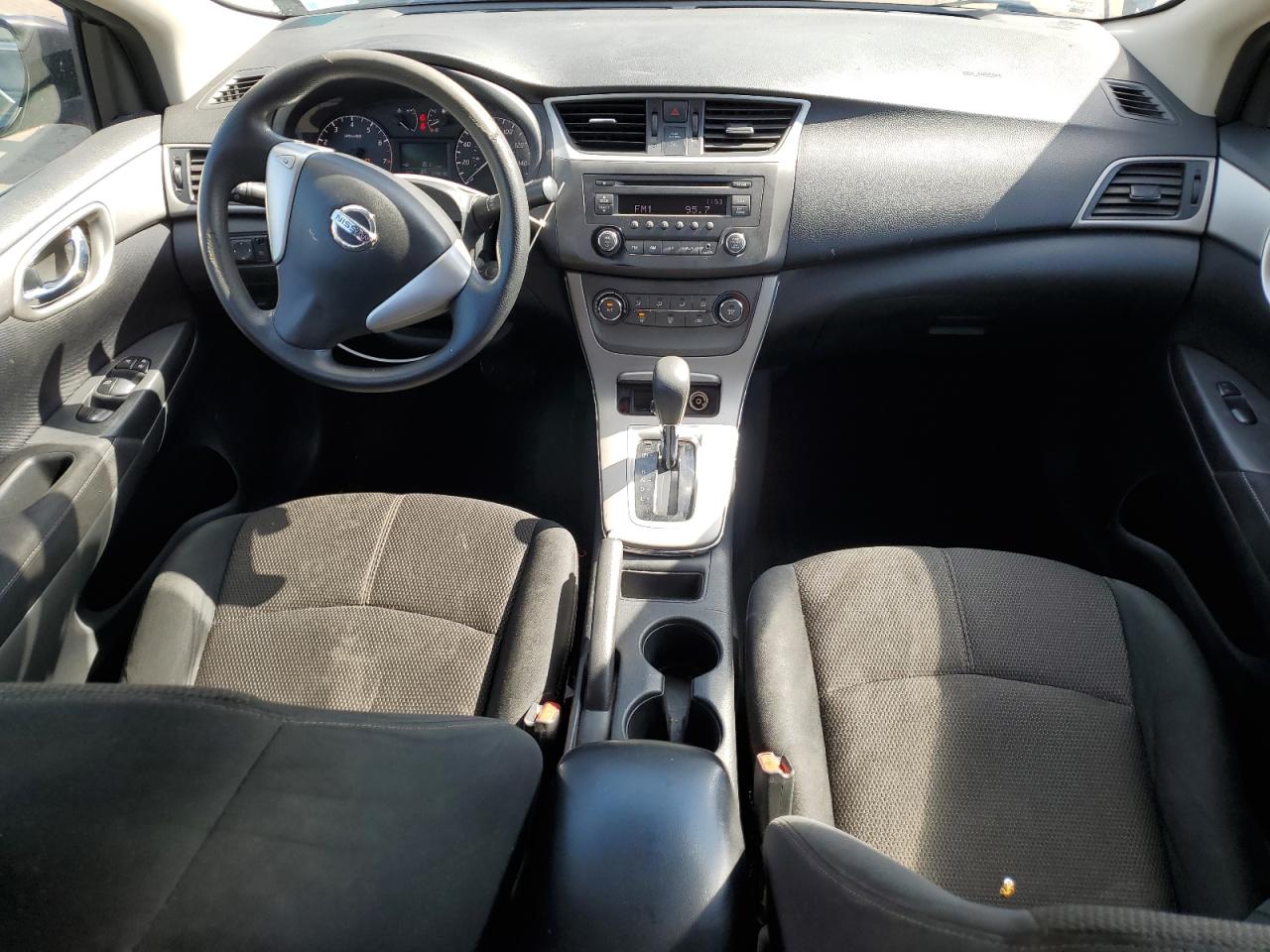 2014 Nissan Sentra - Image 8
