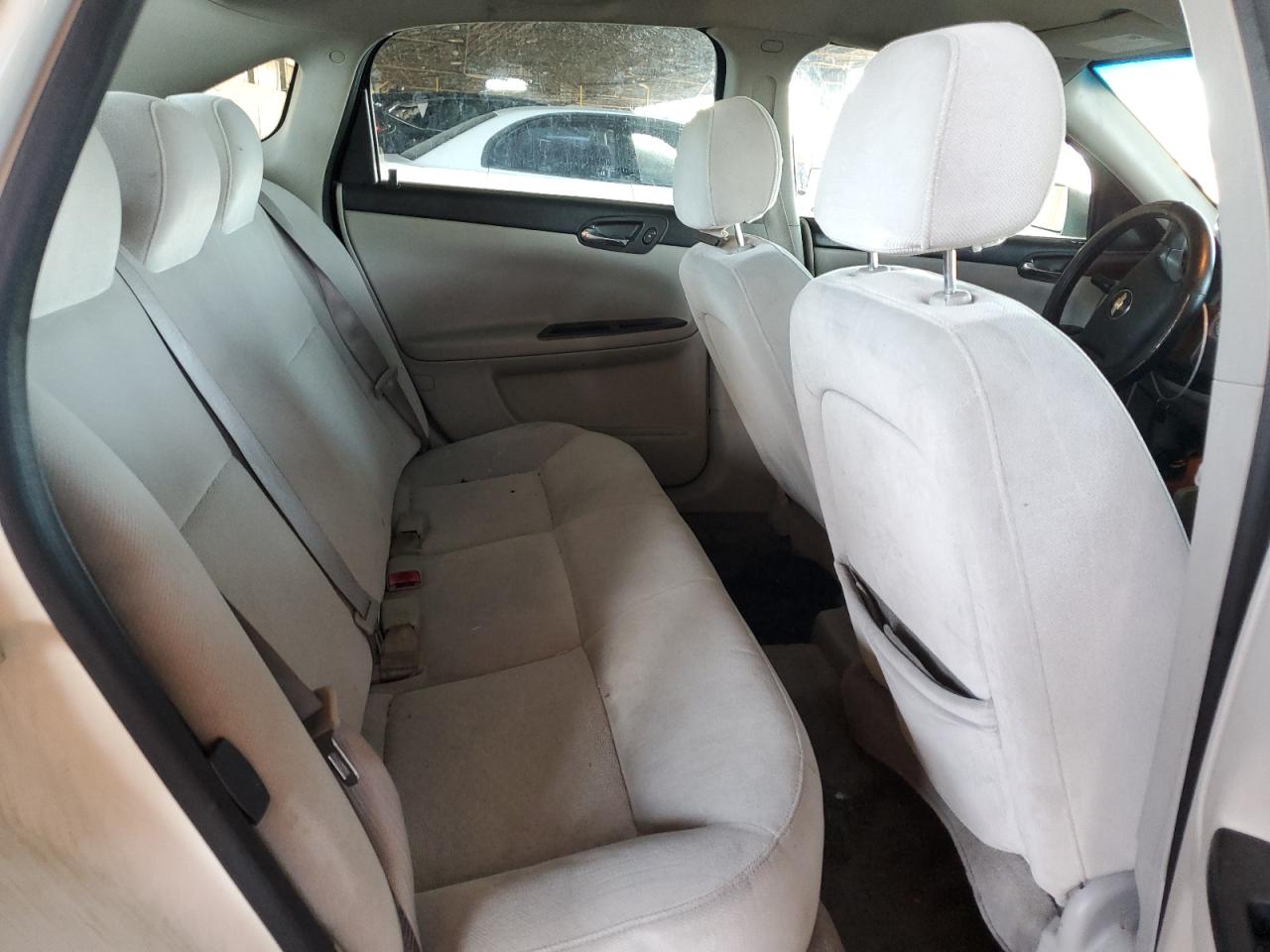 2008 Chevrolet Impala - Image 10